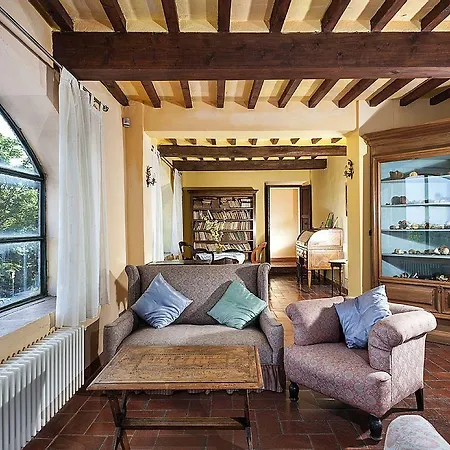 Montalcinello Villa *